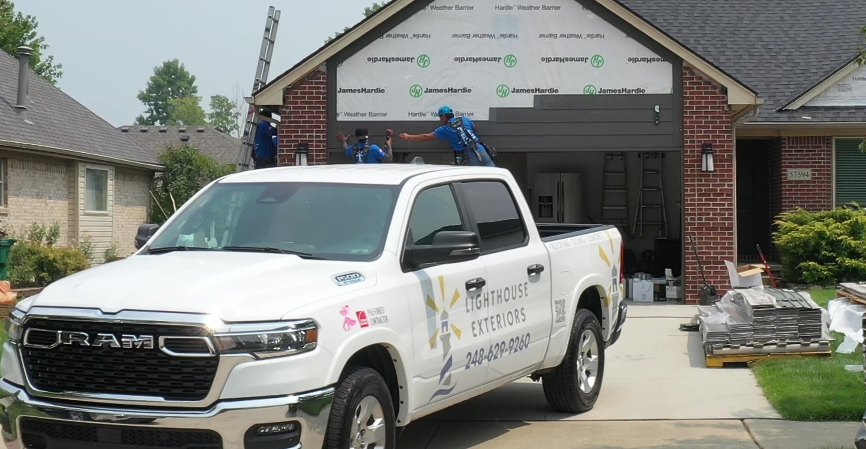Lighthouse Exteriors Highly Trained Siding Crews